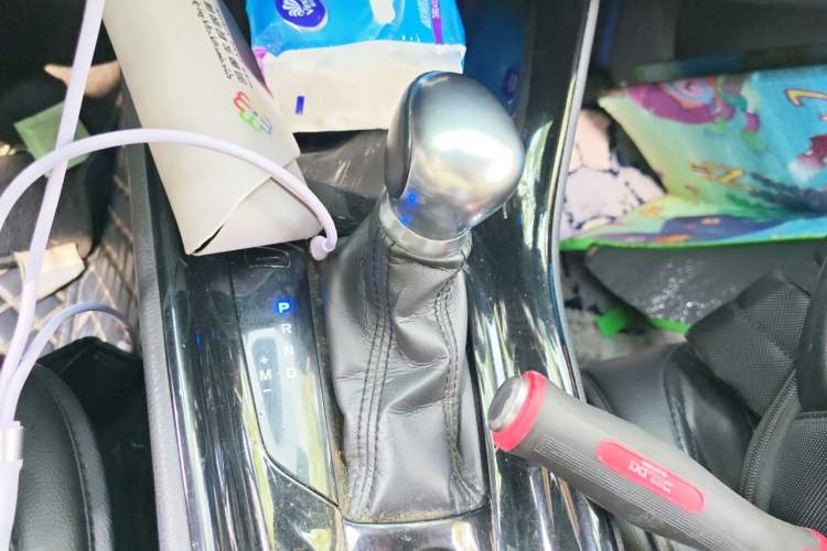Used Toyota C-HR 2018 2.0L Leading with Sunroof China VI Standard Gear Lever