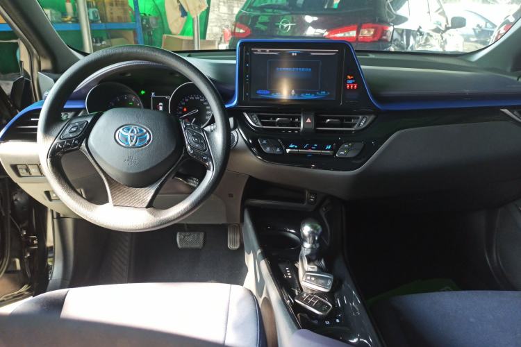 Used Toyota C-HR 2018 2.0L Leading Edition China V-standard Interior 2