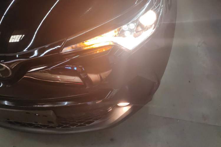 Used Toyota C-HR 2018 2.0L Leading Edition China VI Left Front Headlight