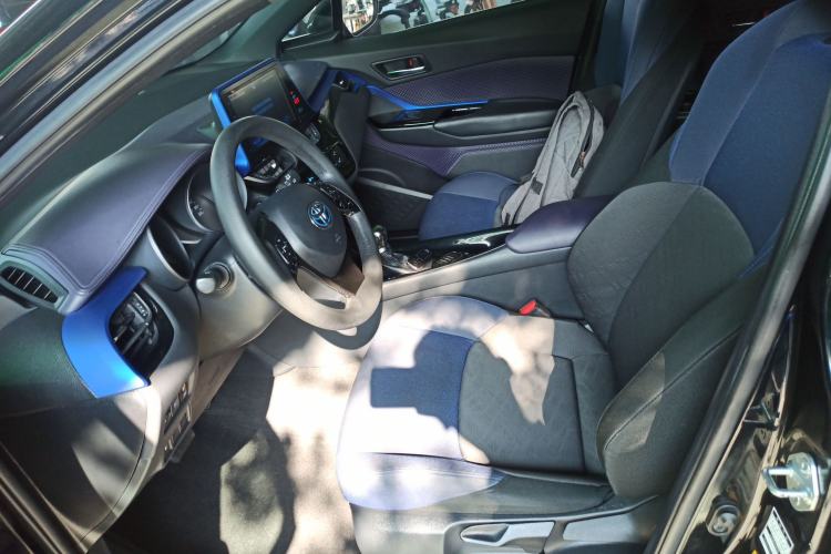 Used Toyota C-HR 2018 2.0L Leading Edition China V-standard Left Front Seat