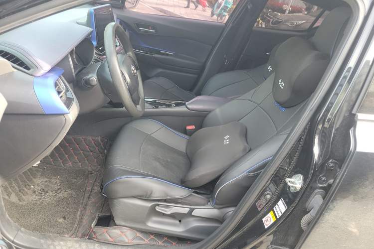 Used Toyota C-HR 2018 2.0L Leading with Sunroof China VI Standard Left Front Seat