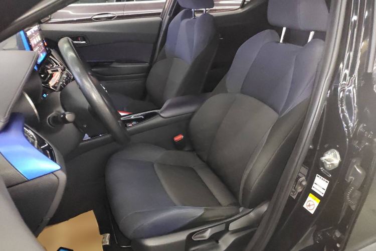 Used Toyota C-HR 2018 2.0L Leading Edition China VI Left Front Seat
