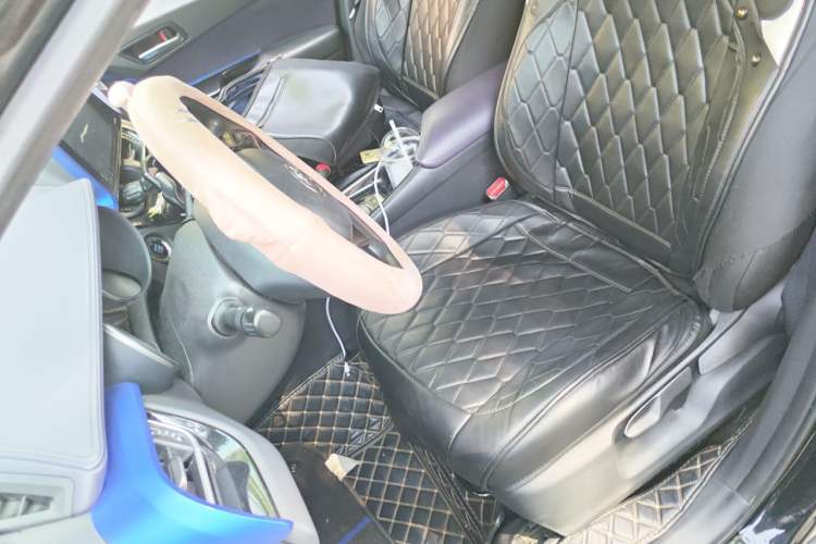 Used Toyota C-HR 2018 2.0L Leading with Sunroof China VI Standard Left Front Seat