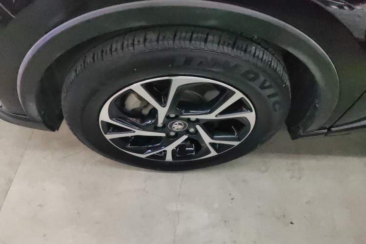Used Toyota C-HR 2018 2.0L Leading Edition China VI Left Front Wheel Hub