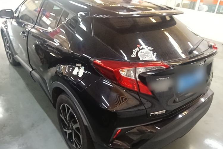 Used Toyota C-HR 2018 2.0L Leading with Sunroof China VI Standard Rear Left 45 Deg