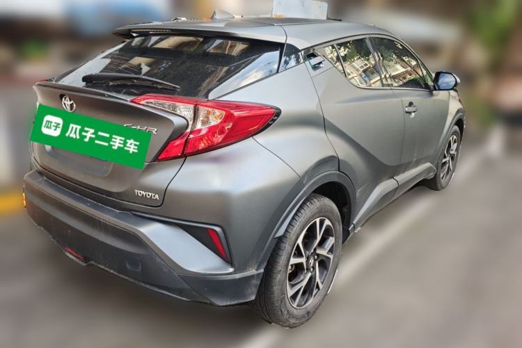 Used Toyota C-HR 2018 2.0L Leading with Sunroof China V Standard Rear Right 45 Deg