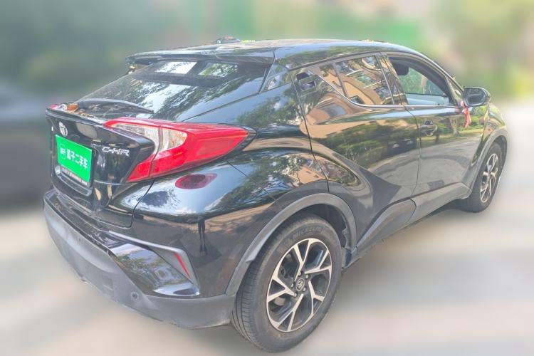 Used Toyota C-HR 2018 2.0L Leading with Sunroof China VI Standard Rear Right 45 Deg
