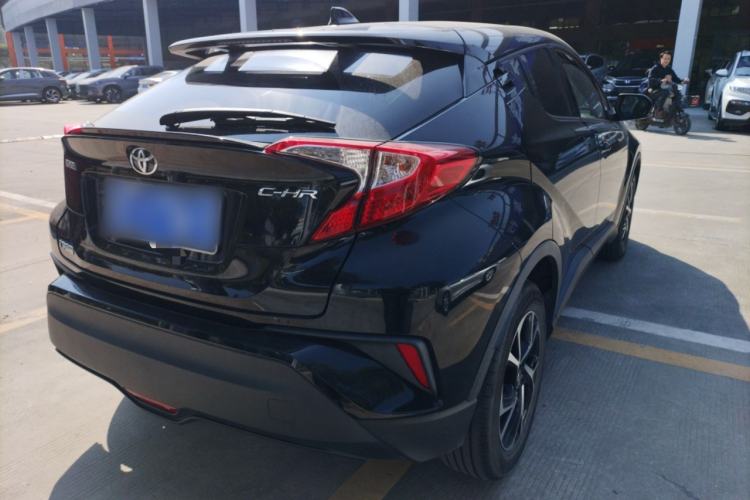 Used Toyota C-HR 2018 2.0L Leading with Sunroof China V Standard Rear Right 45 Deg