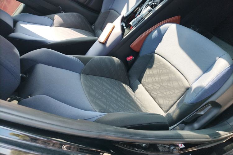 Used Toyota C-HR 2018 2.0L Leading with Sunroof China V Standard Right Front Seat
