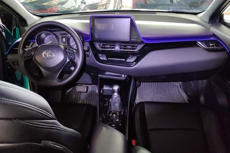 Used Toyota C-HR 2018 2.0L Leading Edition China V-standard Center Console