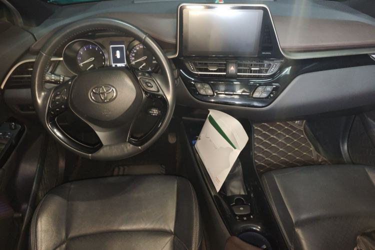 Used Toyota C-HR 2018 2.0L Flagship Version China V Standard Center Console