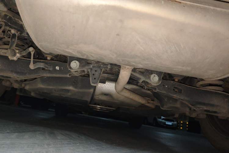 Used Toyota C-HR 2018 2.0L Flagship Version China V Standard Chassis Rear