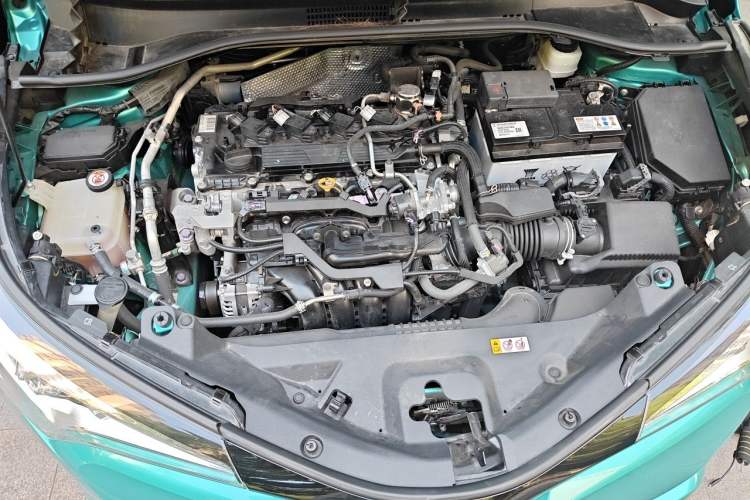 Used Toyota C-HR 2018 2.0L Leading Edition China VI Engine Bay