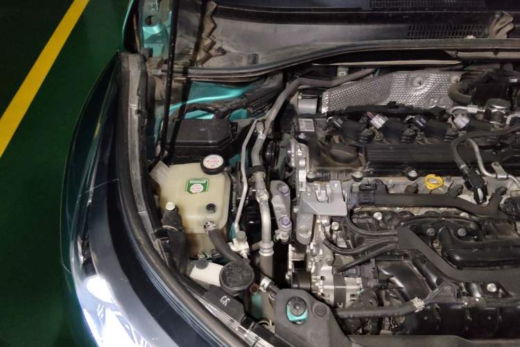 Used Toyota C-HR 2018 2.0L Leading Edition China V-standard Engine Bay Right