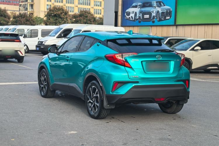 Used Toyota C-HR 2018 2.0L Leading Edition China V-standard Exterior 3