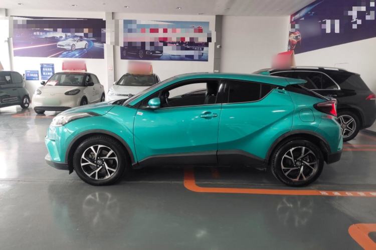 Used Toyota C-HR 2018 2.0L Luxury Edition China VI Standard Exterior 3