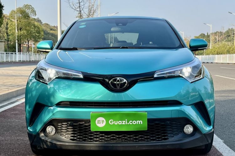 Used Toyota C-HR 2018 2.0L Leading with Sunroof China VI Standard Exterior 4