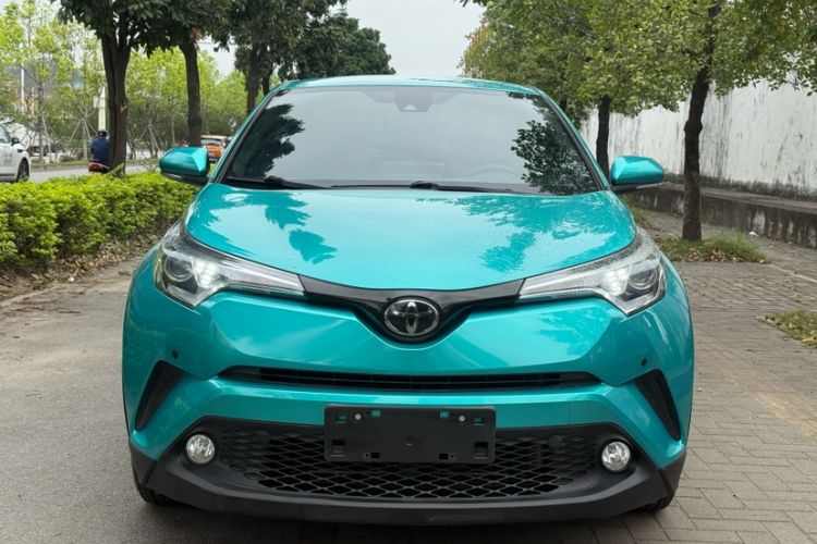Used Toyota C-HR 2018 2.0L Leading Edition China VI Exterior 4