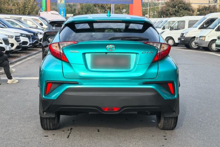 Used Toyota C-HR 2018 2.0L Leading Edition China V-standard Exterior 4