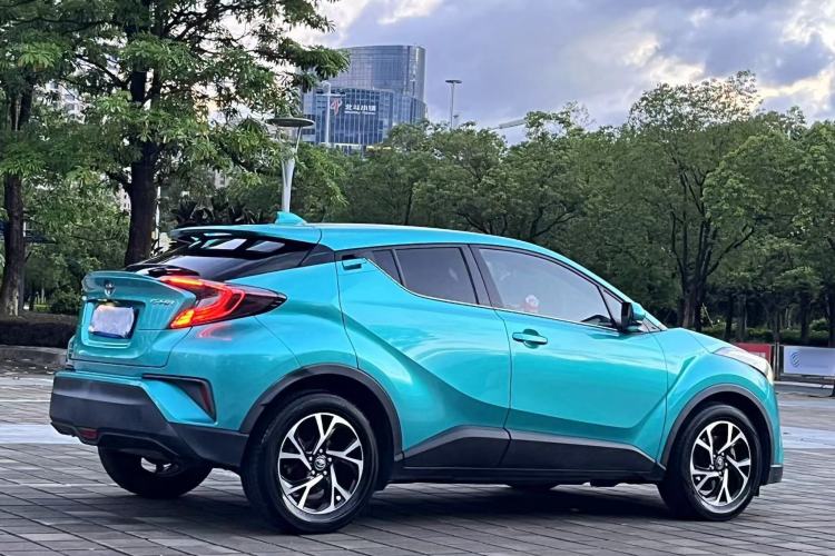 Used Toyota C-HR 2018 2.0L Luxury Edition China V Standard Exterior 4