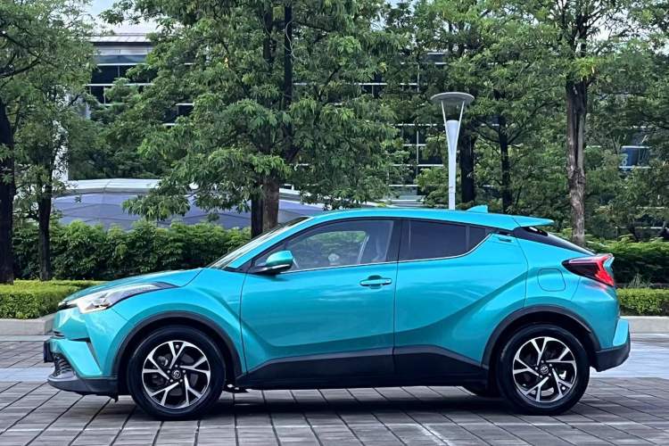 Used Toyota C-HR 2018 2.0L Luxury Edition China V Standard Exterior 5