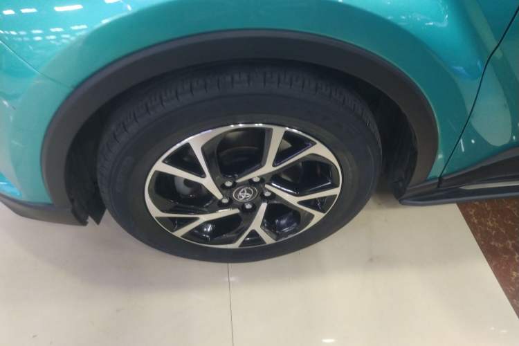 Used Toyota C-HR 2018 2.0L Leading Edition China VI Exterior 7
