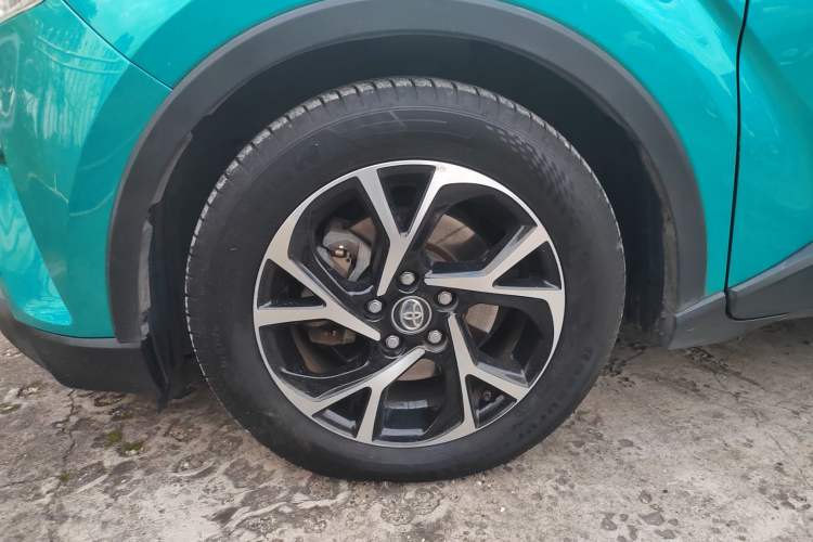 Used Toyota C-HR 2018 2.0L Leading Edition China V-standard Exterior 7