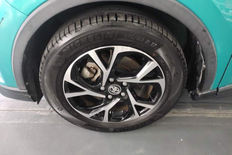 Used Toyota C-HR 2018 2.0L Luxury Edition China VI Standard Exterior 7