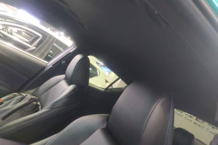 Used Toyota C-HR 2018 2.0L Leading Edition China VI Headliner
