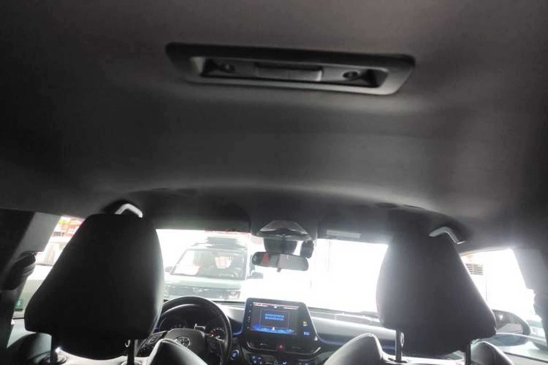 Used Toyota C-HR 2018 2.0L Luxury Edition China VI Standard Headliner