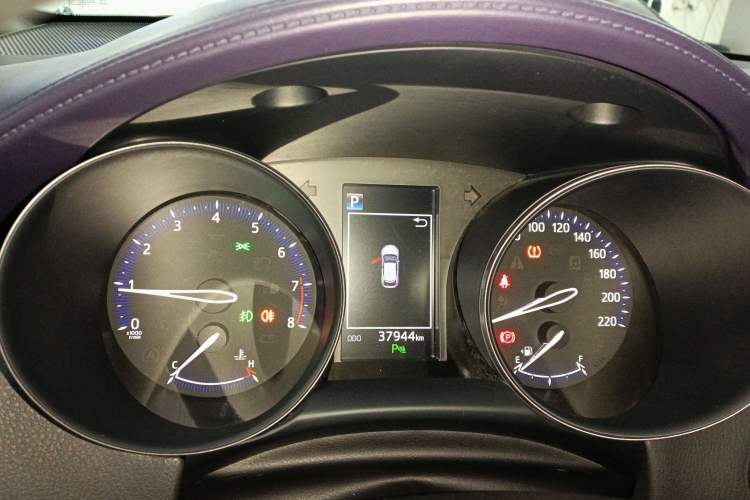 Used Toyota C-HR 2018 2.0L Luxury Sunroof Version China VI Standard Instrument Cluster
