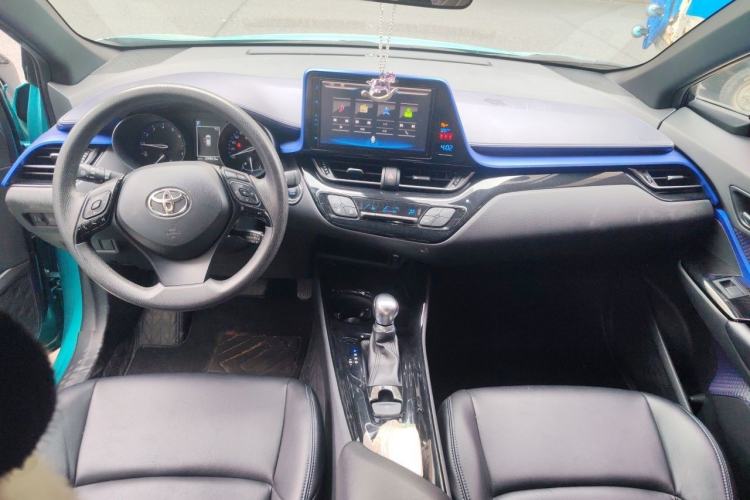 Used Toyota C-HR 2018 2.0L Leading Edition China V-standard Interior 2