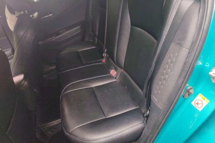 Used Toyota C-HR 2018 2.0L Leading Edition China V-standard Interior 4