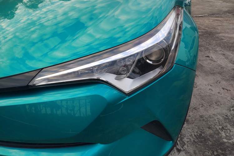 Used Toyota C-HR 2018 2.0L Leading Edition China V-standard Left Front Headlight