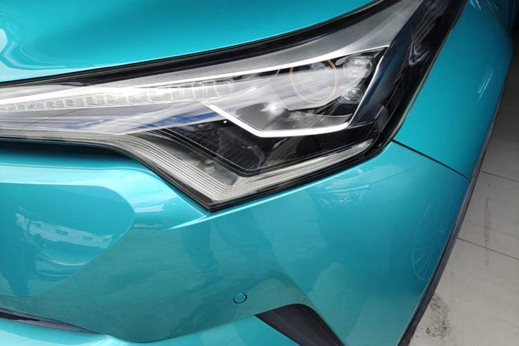 Used Toyota C-HR 2018 2.0L Luxury Edition China V Standard Left Front Headlight