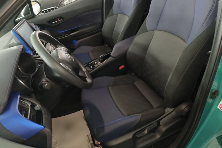 Used Toyota C-HR 2018 2.0L Leading Edition China V-standard Left Front Seat