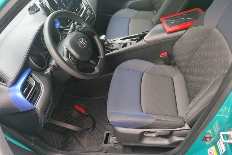 Used Toyota C-HR 2018 2.0L Leading Edition China VI Left Front Seat
