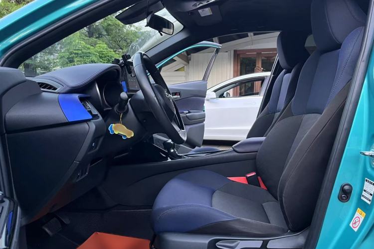 Used Toyota C-HR 2018 2.0L Luxury Edition China V Standard Left Front Seat