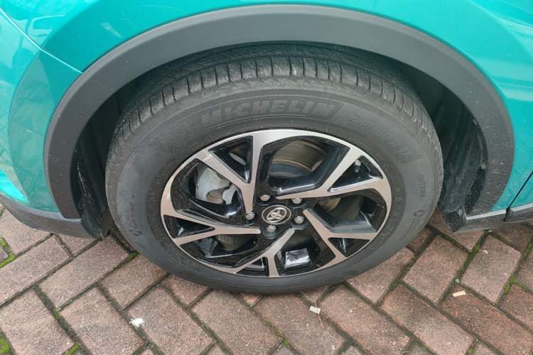 Used Toyota C-HR 2018 2.0L Leading Edition China VI Left Front Wheel Hub