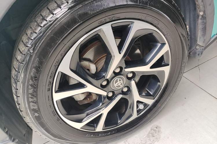 Used Toyota C-HR 2018 2.0L Luxury Edition China V Standard Left Front Wheel Hub