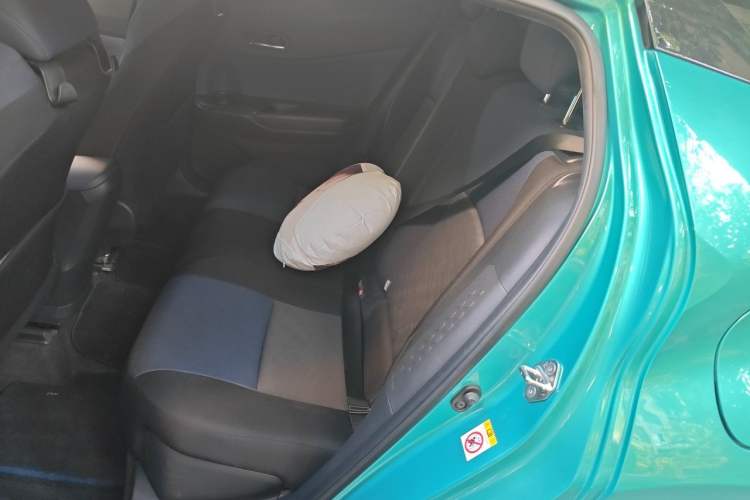 Used Toyota C-HR 2018 2.0L Leading Edition China VI Left Rear Seat