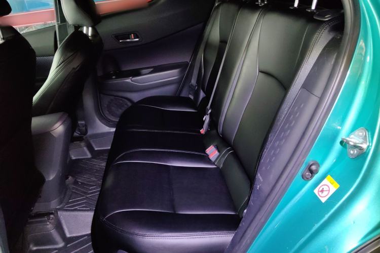 Used Toyota C-HR 2018 2.0L Leading Edition China V-standard Left Rear Seat