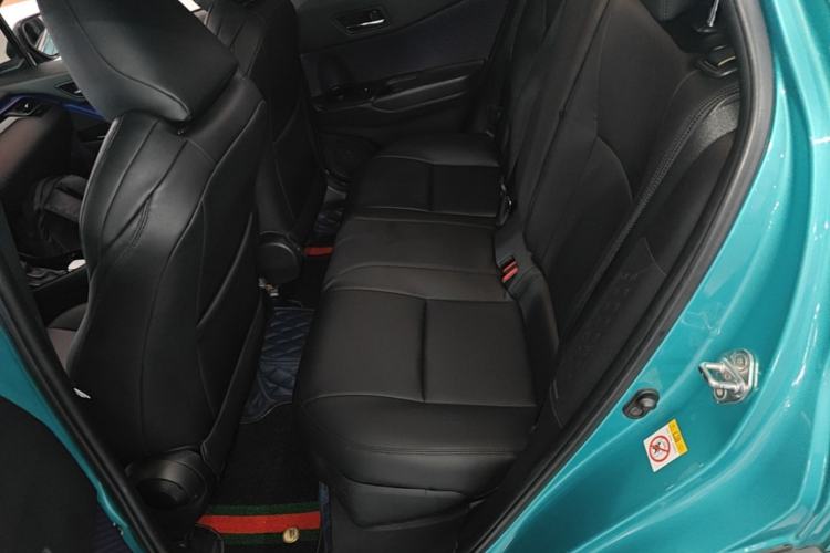 Used Toyota C-HR 2018 2.0L Leading Edition China V-standard Left Rear Seat