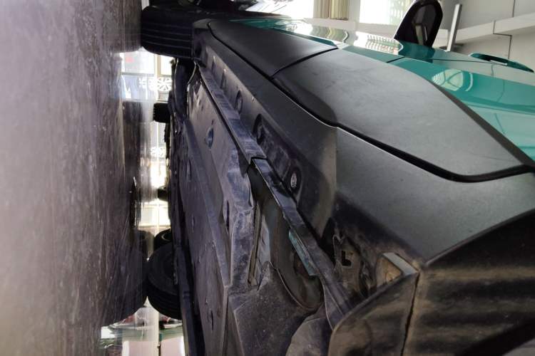 Used Toyota C-HR 2018 2.0L Leading Edition China V-standard Left Side Sill