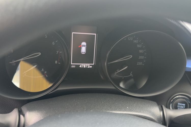 Used Toyota C-HR 2018 2.0L Leading Edition China V-standard Odometer Close Up