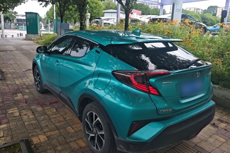 Used Toyota C-HR 2018 2.0L Luxury Sunroof Version China V Emission Standard Rear Left 45 Deg