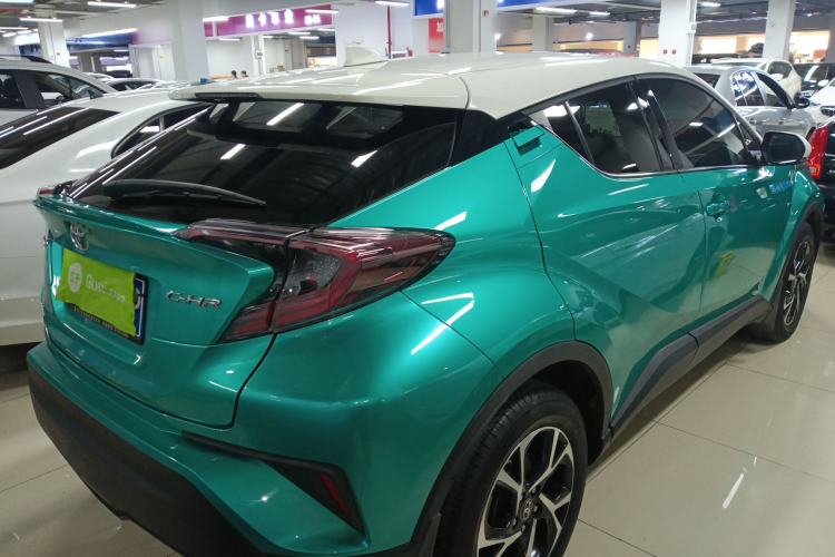 Used Toyota C-HR 2018 2.0L Luxury Sunroof Version China VI Standard Rear Right 45 Deg