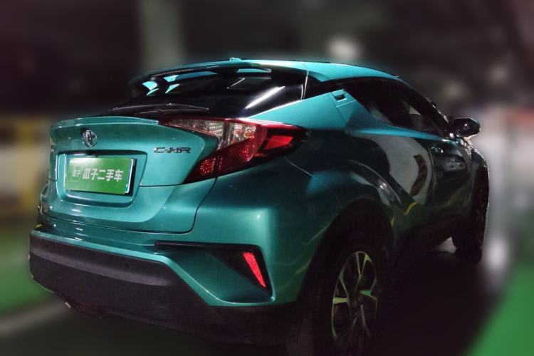 Used Toyota C-HR 2018 2.0L Leading Edition China V-standard Rear Right 45 Deg