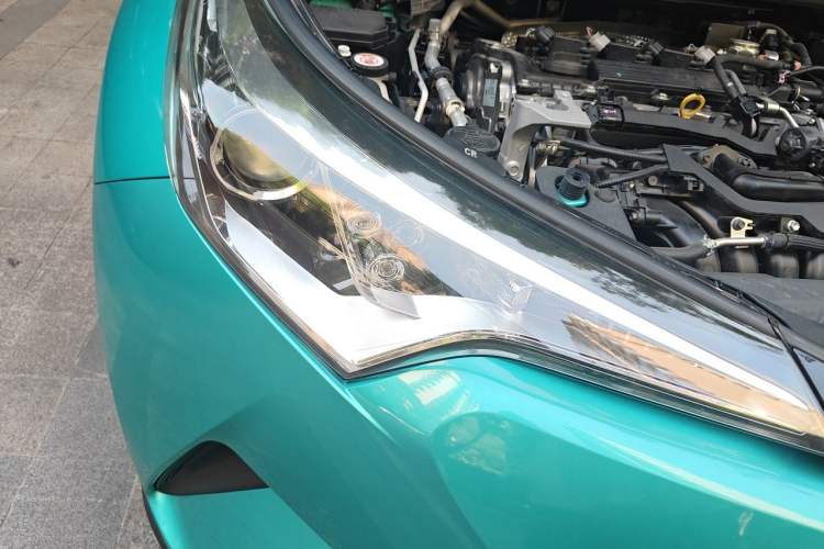 Used Toyota C-HR 2018 2.0L Leading Edition China VI Right Front Headlight
