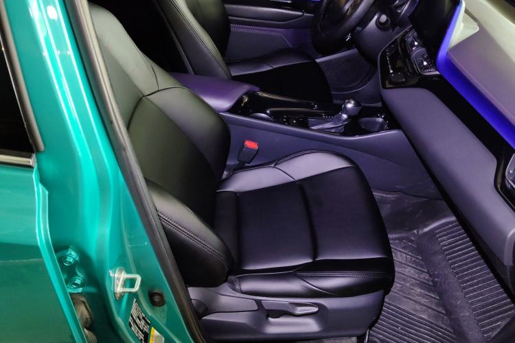 Used Toyota C-HR 2018 2.0L Leading Edition China V-standard Right Front Seat
